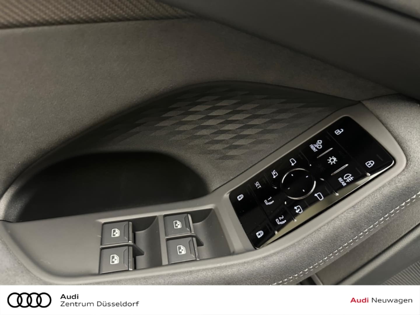 Bild über Audi A6 Avant e-hybrid e-hybrid quattro 270 kW S tronic - für weitere Informationen kontaktieren Sie den Audi Partner