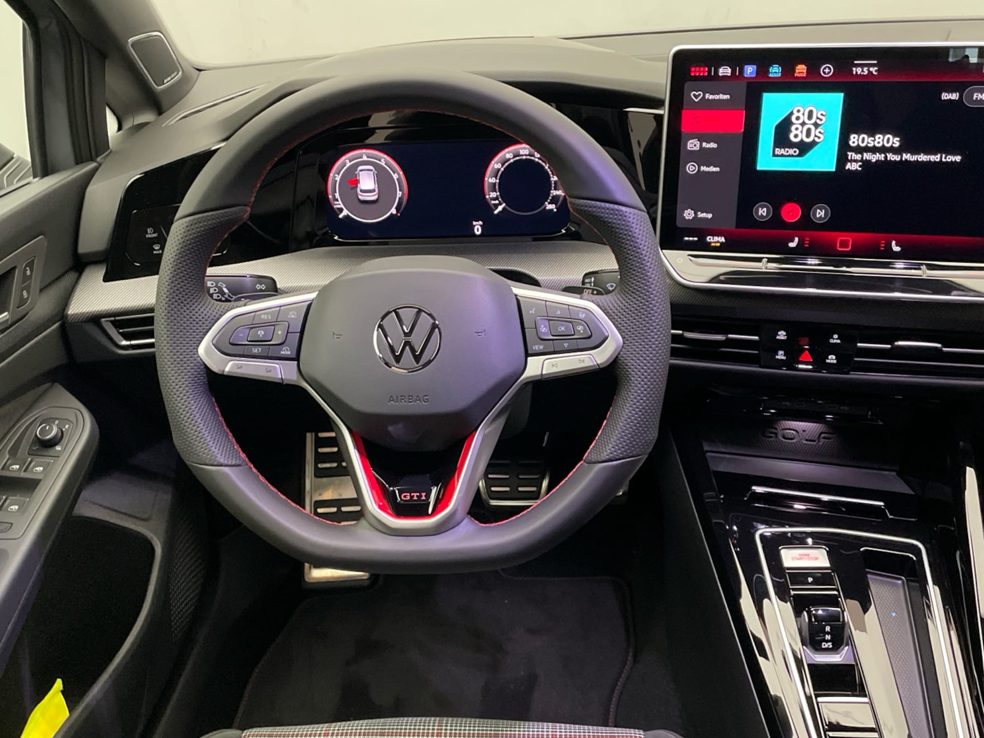 Volkswagen Golf GTI