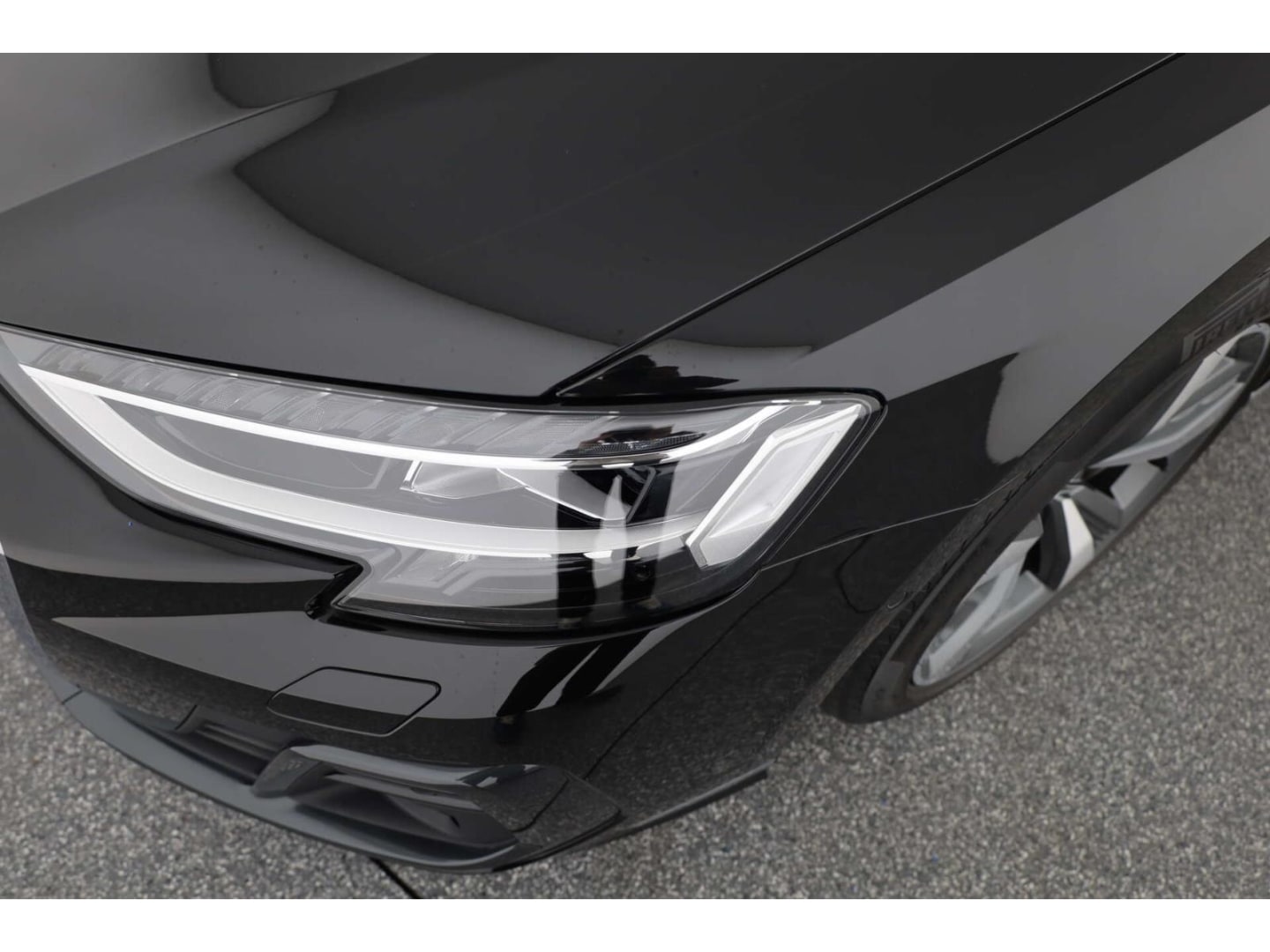 Bild über Audi A8 L TFSI e 60 TFSI e quattro tiptronic - für weitere Informationen kontaktieren Sie den Audi Partner