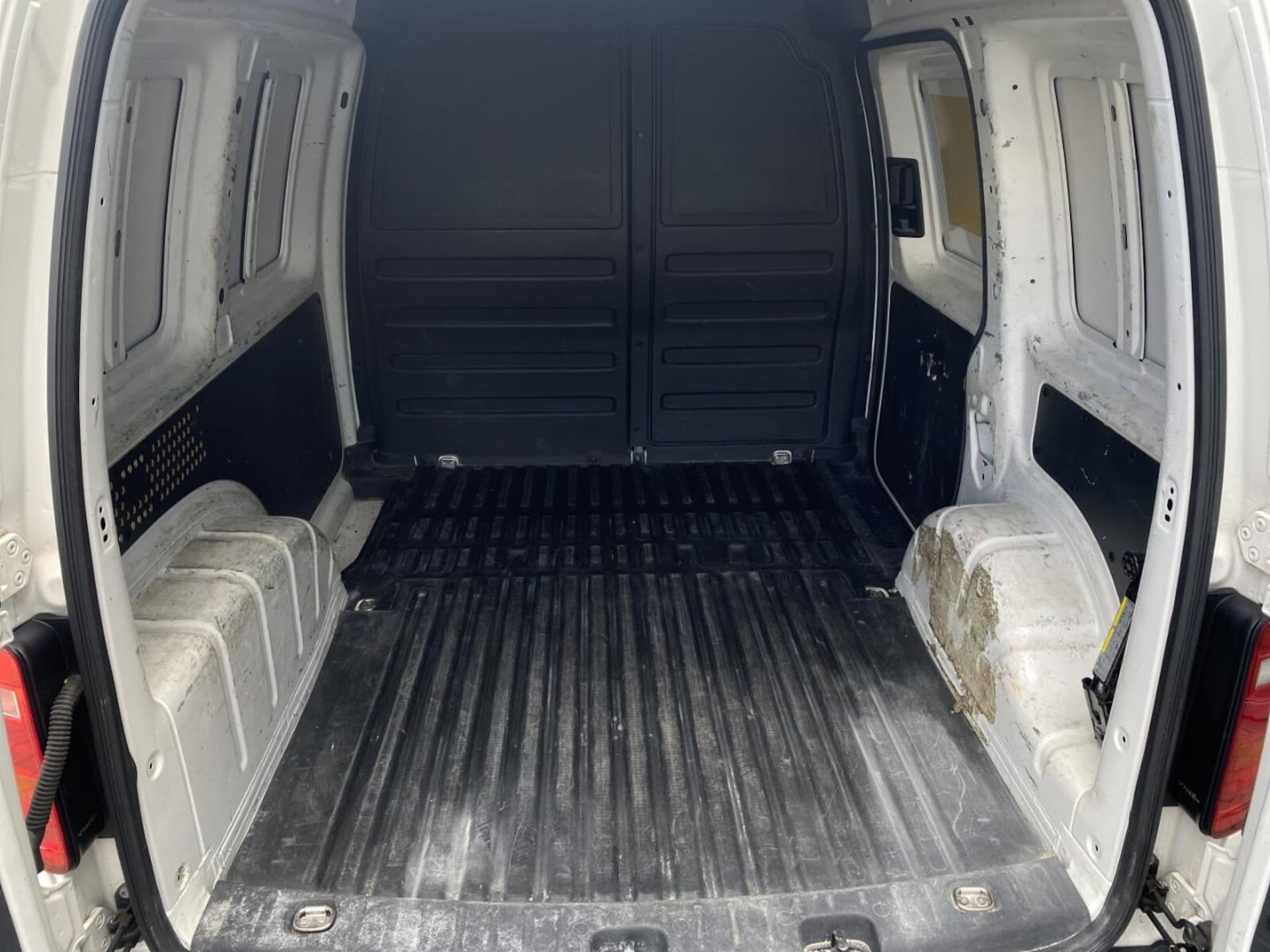 Volkswagen Caddy panel van