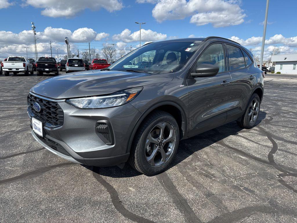 2025 Ford Escape ST-Line - Photo 4