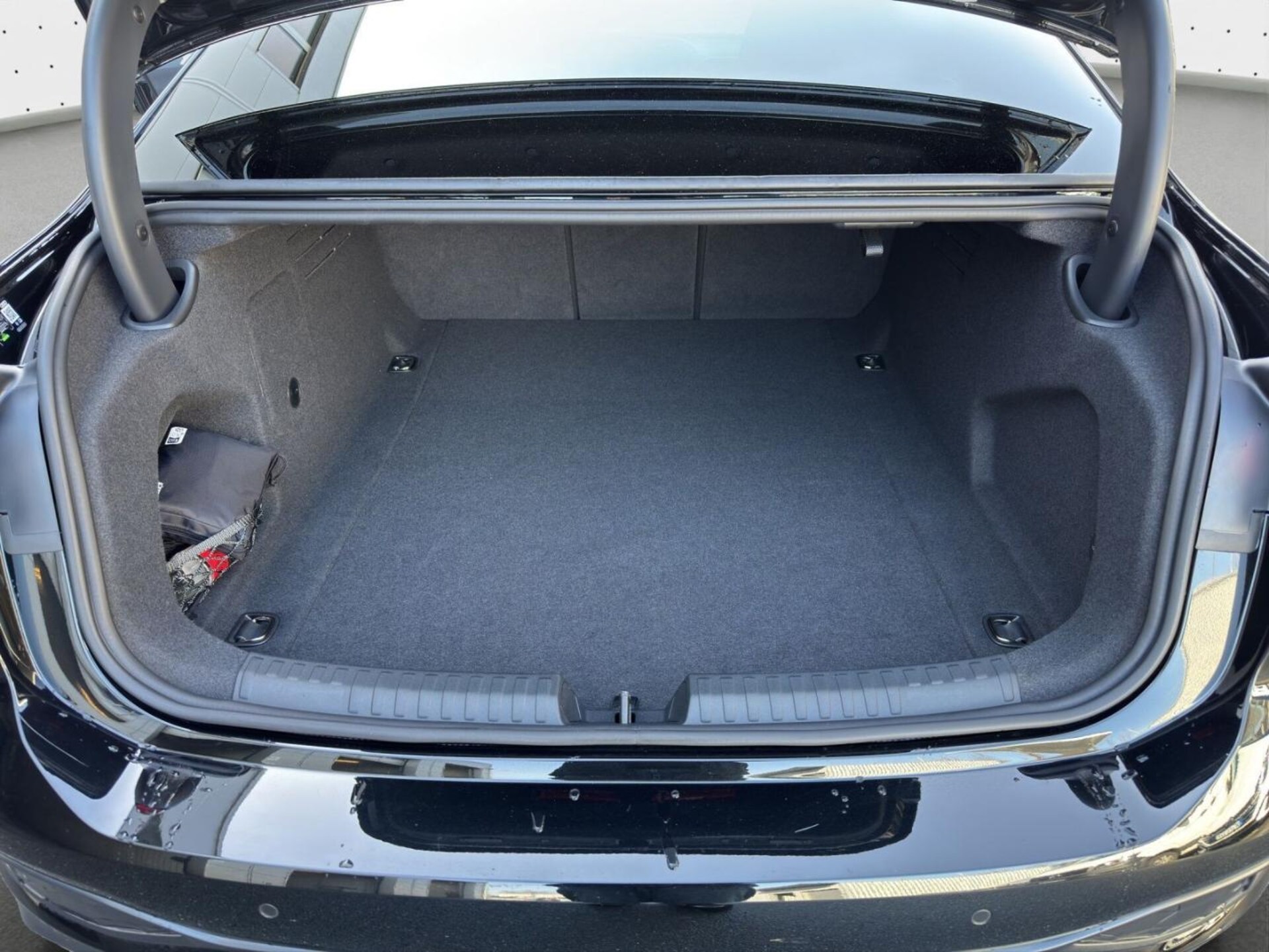 Audi A6 Limousine edition one