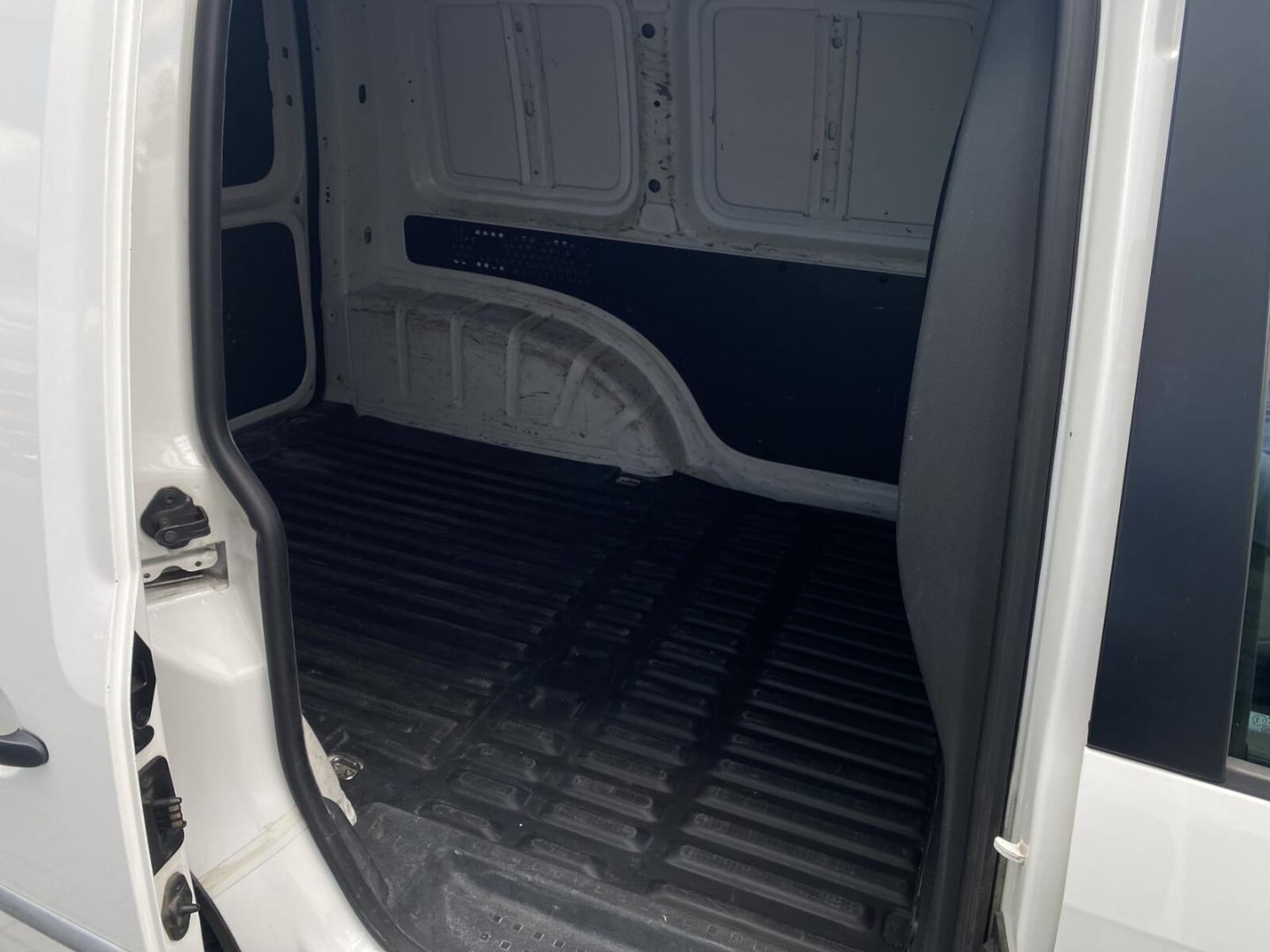 Volkswagen Caddy panel van
