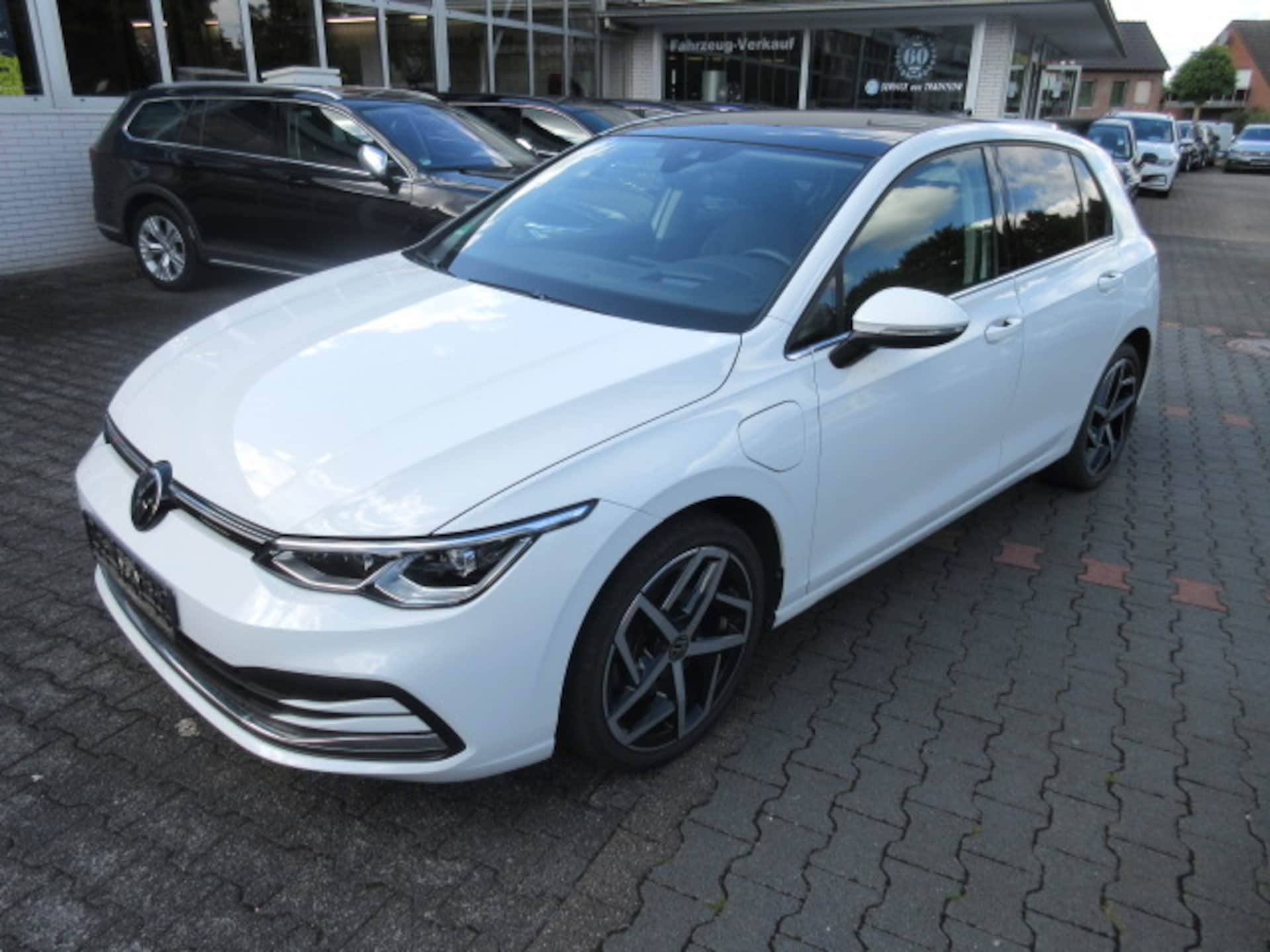 Volkswagen Golf Style