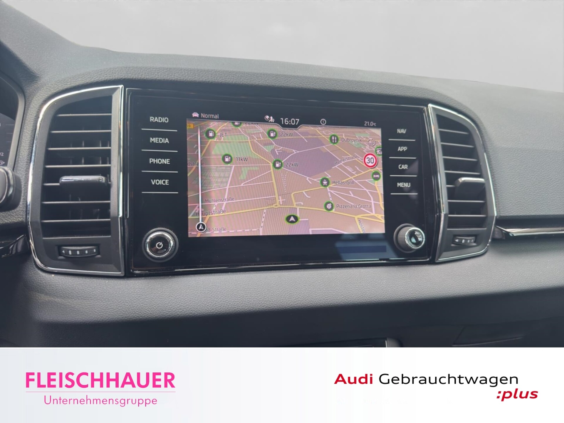 Skoda Karoq Selection