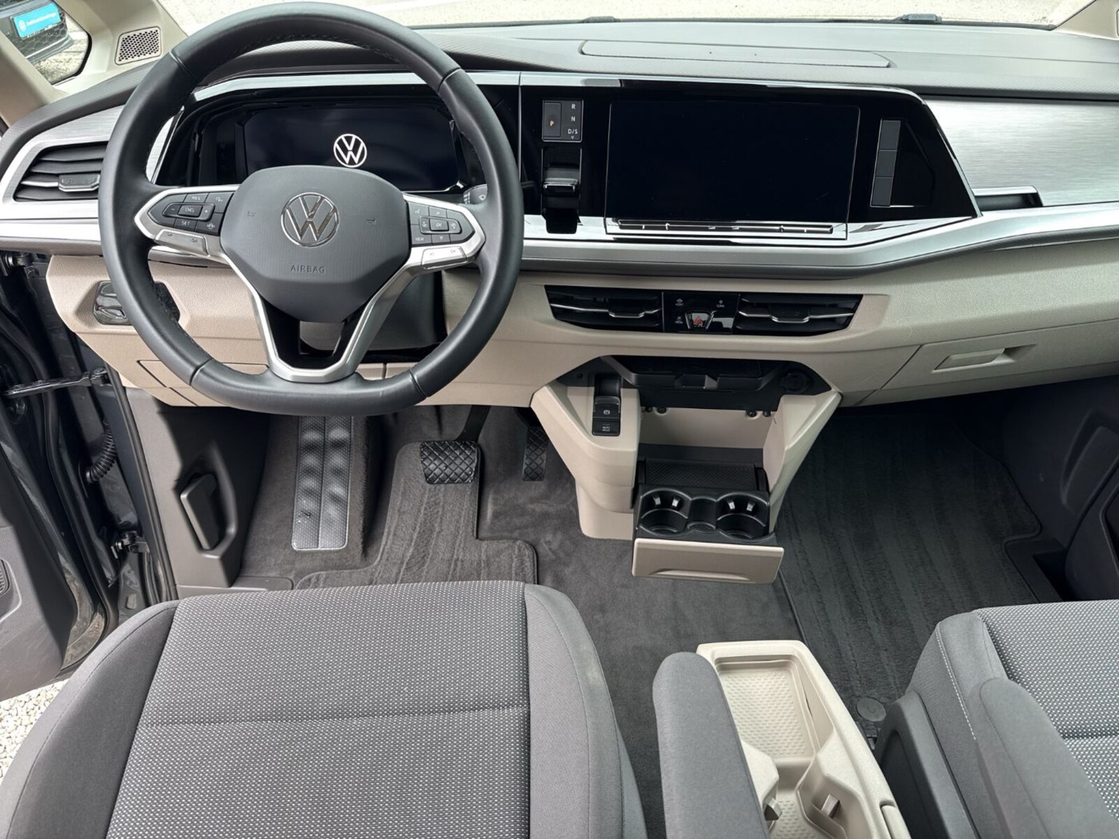 Volkswagen Multivan Langversion – Bild 11