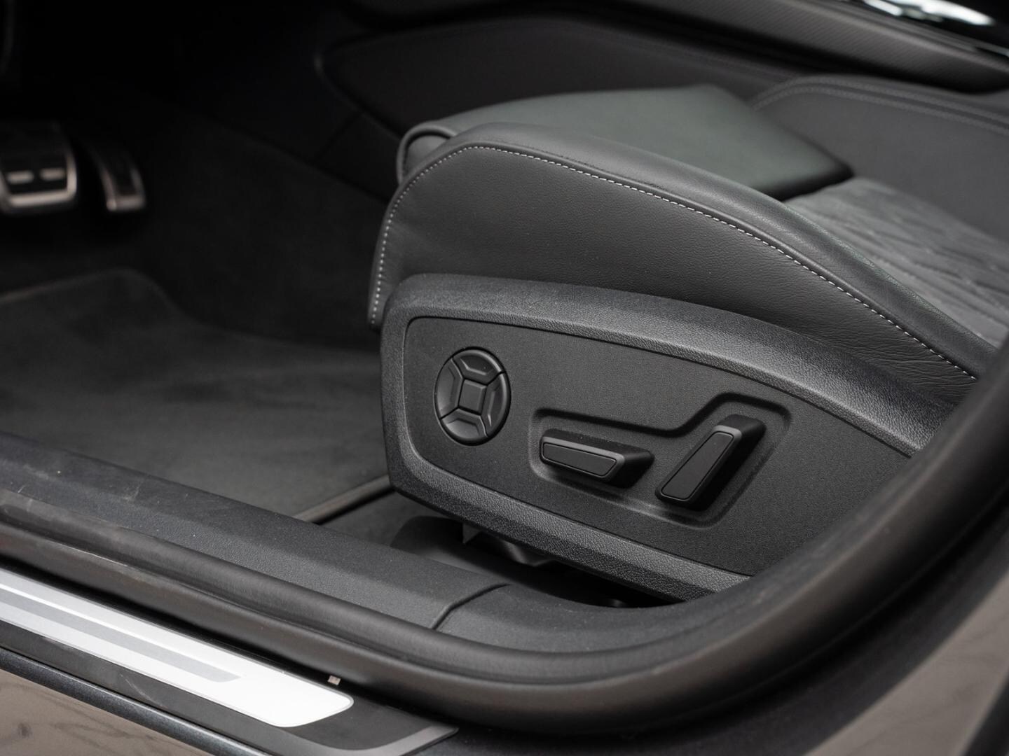 Bild über Audi A6 Limousine edition one TDI quattro 150 kW S tronic - für weitere Informationen kontaktieren Sie den Audi Partner