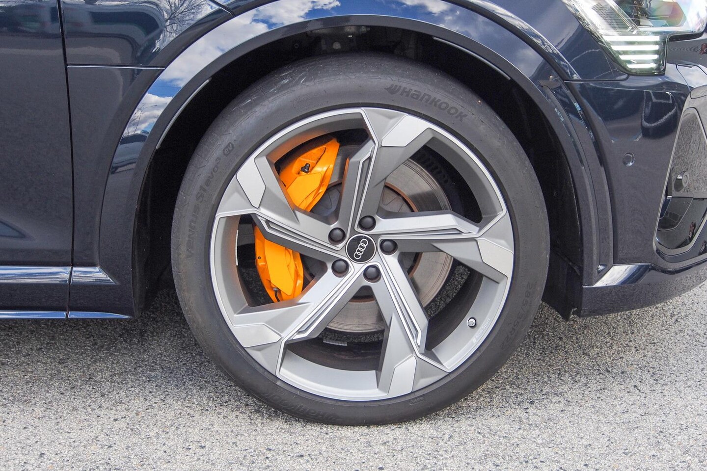 Image about Audi e-tron S Sportback S quattro