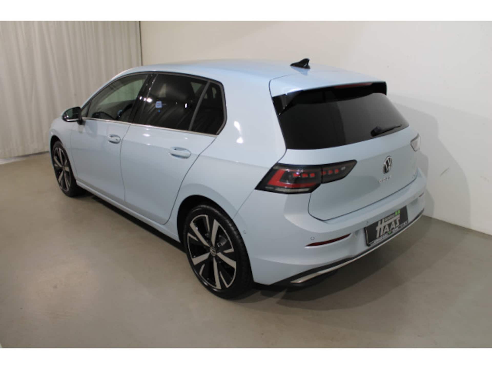 Volkswagen Golf Style