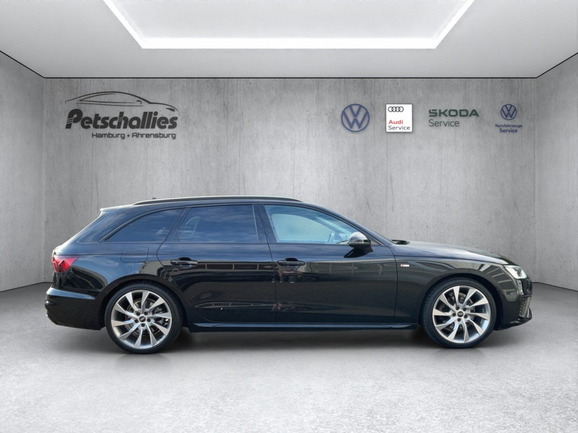 Audi A4 Avant S line