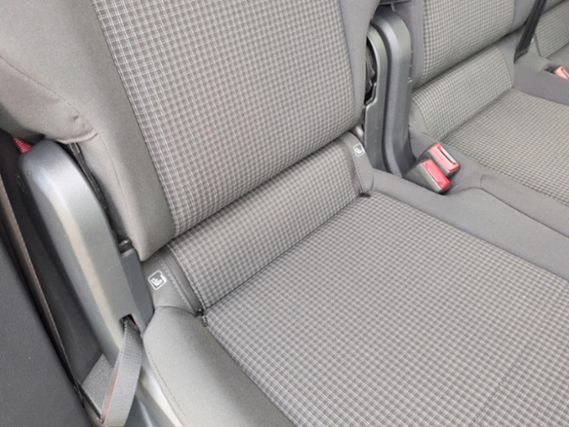Volkswagen Caddy Basis-Modell