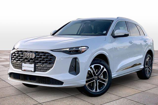 2026 Audi Q5 Premium Plus quattro's photo