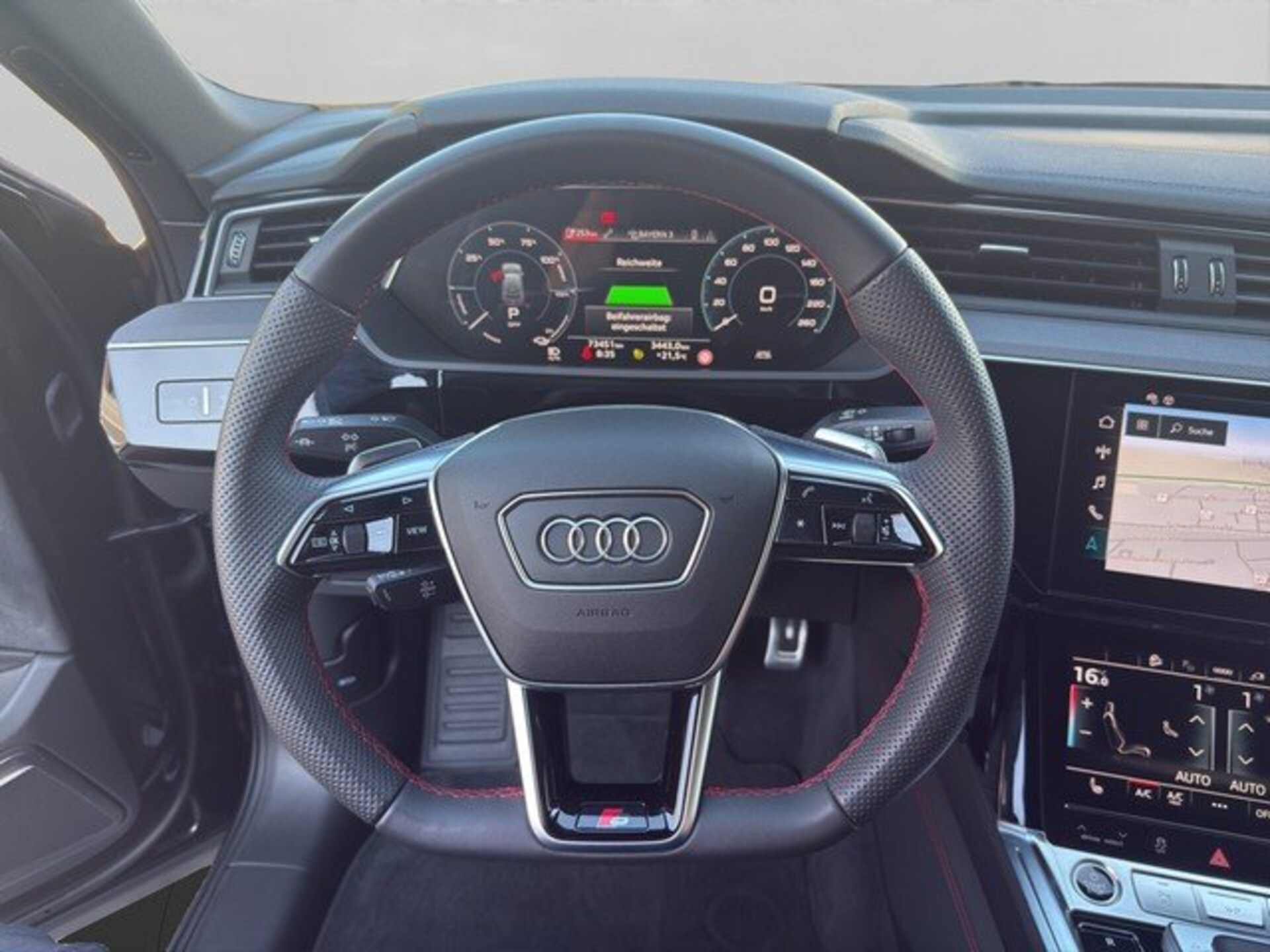 Audi Q8 Sportback e-tron S line