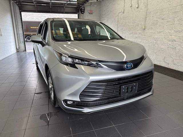 2025 Toyota Sienna