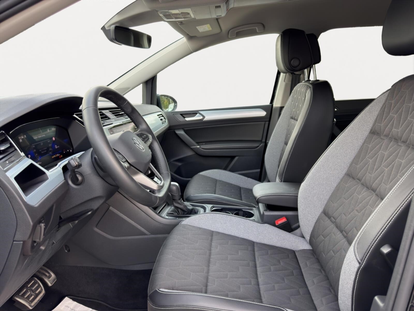 Volkswagen Touran – Bild 8