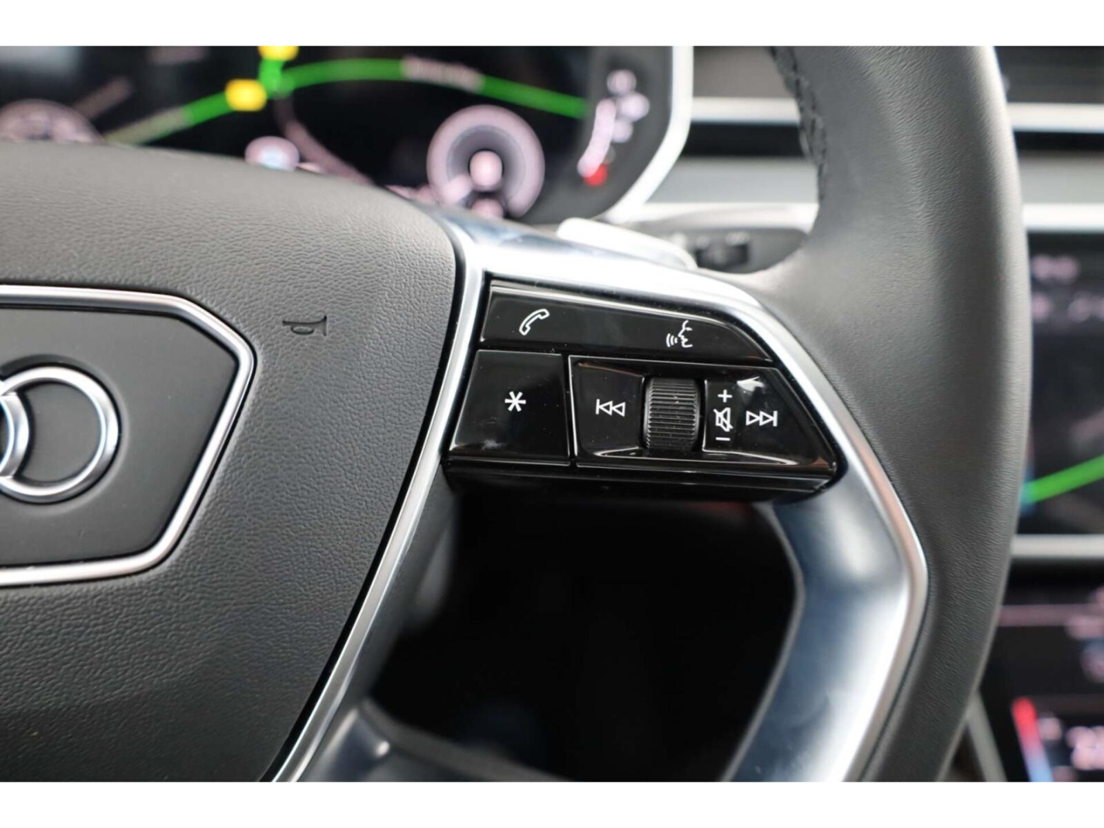 Audi A8 L – Bild 15