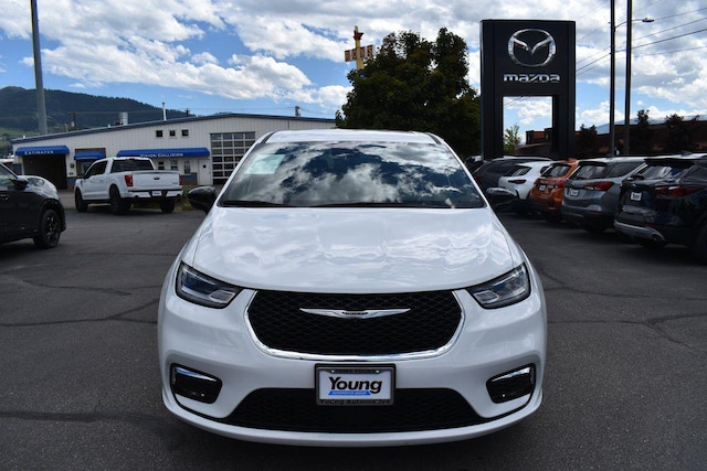 2025 Chrysler Pacifica