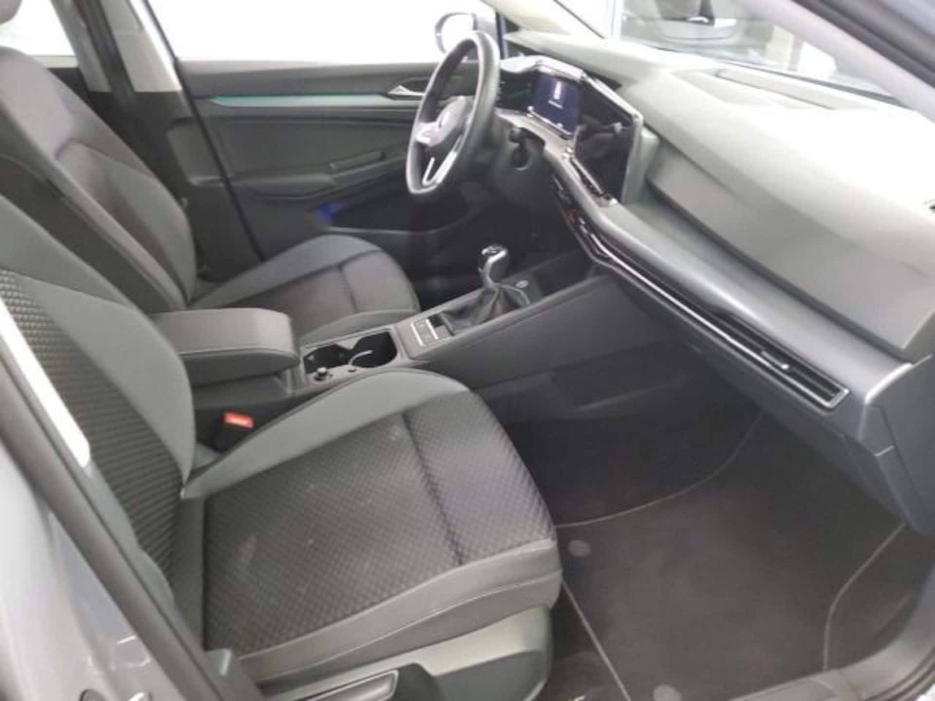Volkswagen Golf Active