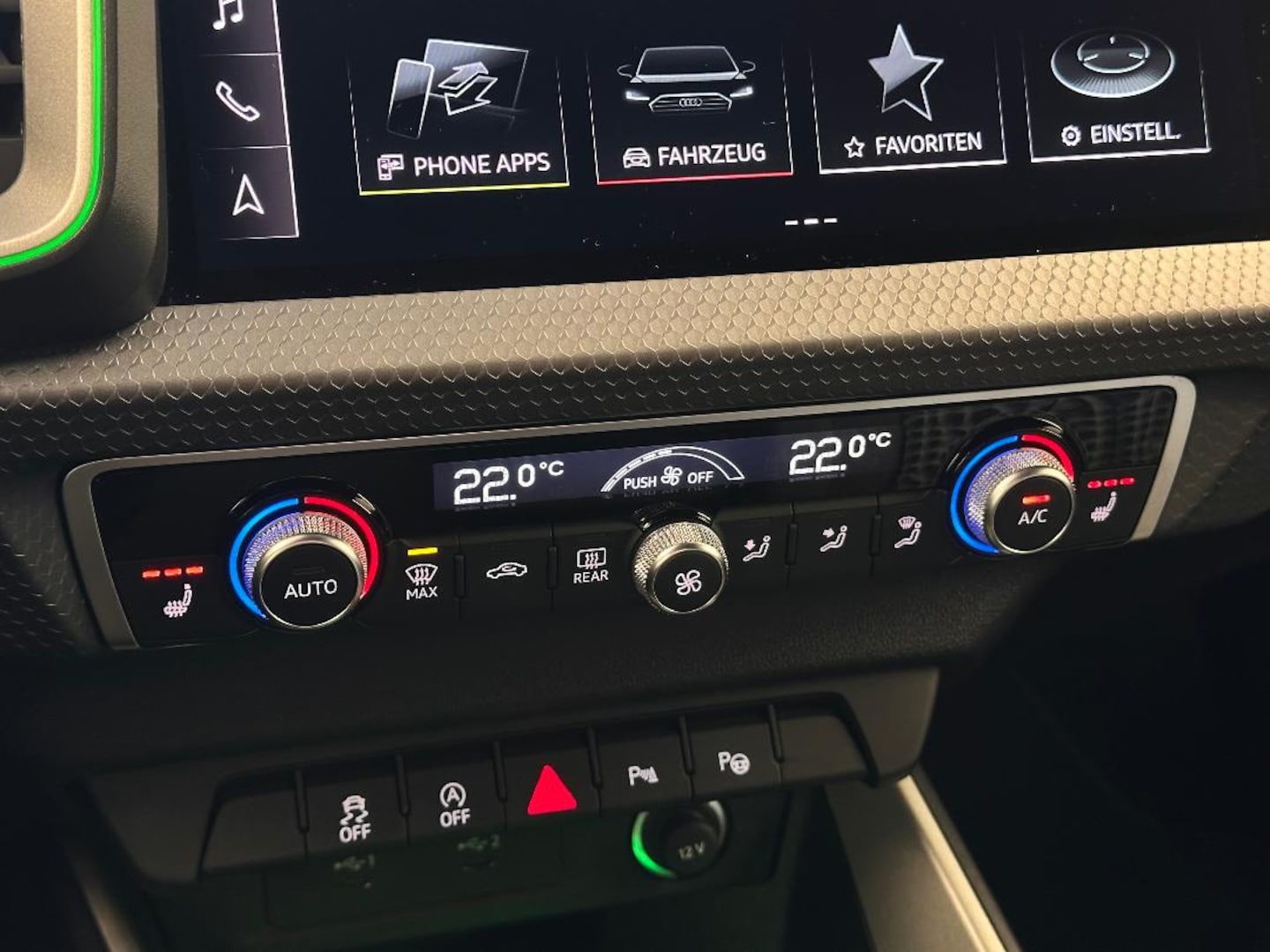 Bild über Audi A1 Sportback S line 25 TFSI S tronic - für weitere Informationen kontaktieren Sie den Audi Partner