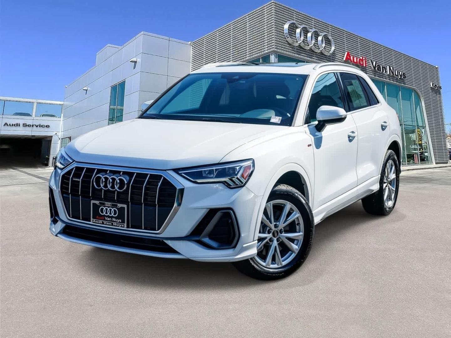 2025 Audi Q3 45 TFSI S Line Premium quattro's photo
