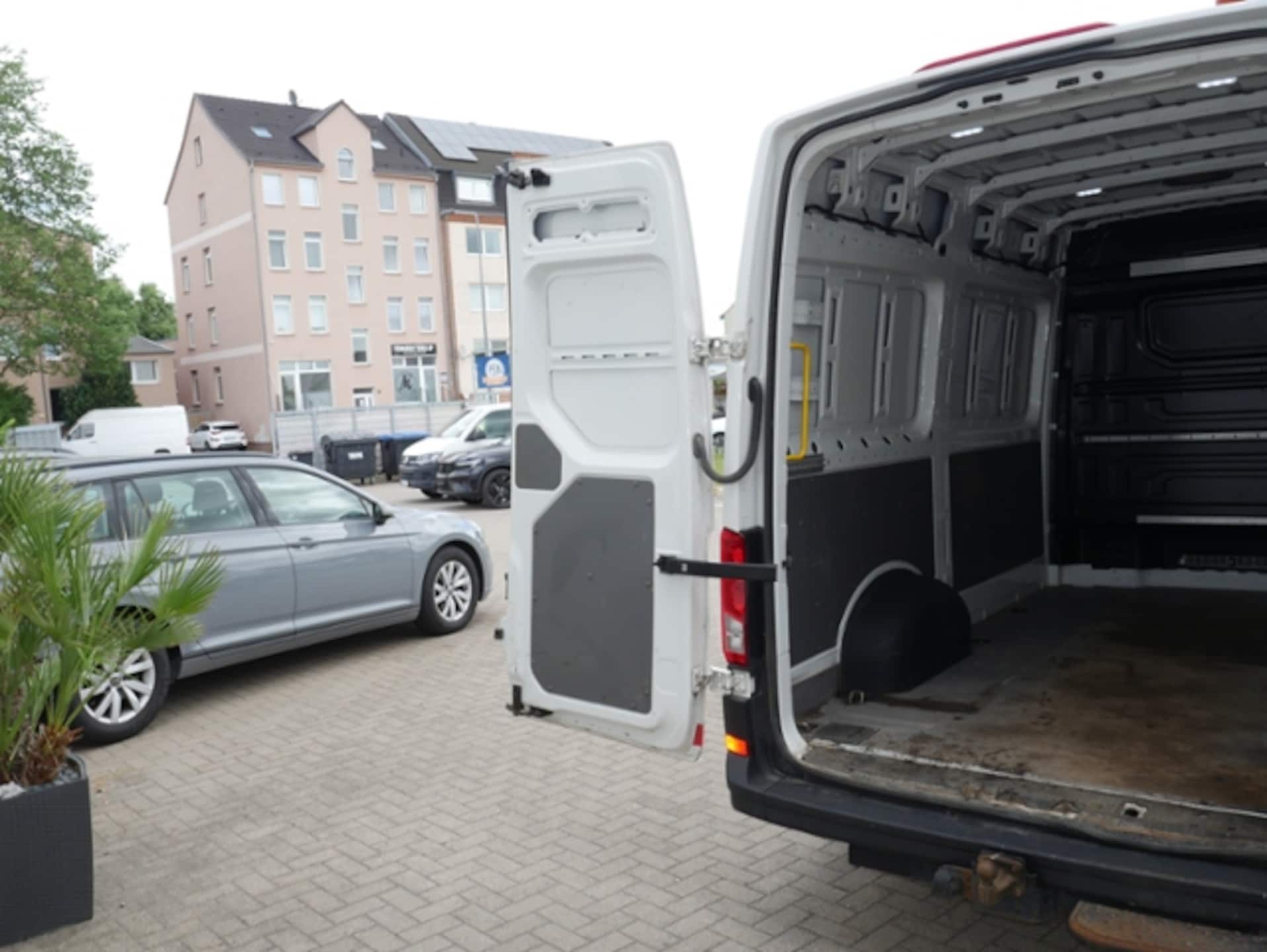 Volkswagen Crafter Kasten mittlerer Radstand