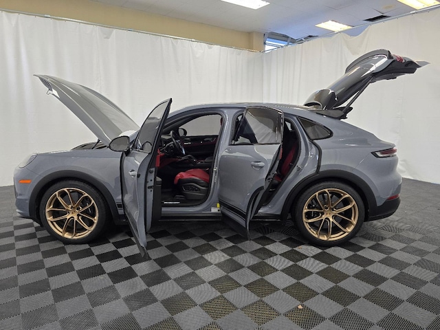 2024 Porsche Cayenne Coup Turbo GT - Photo 13