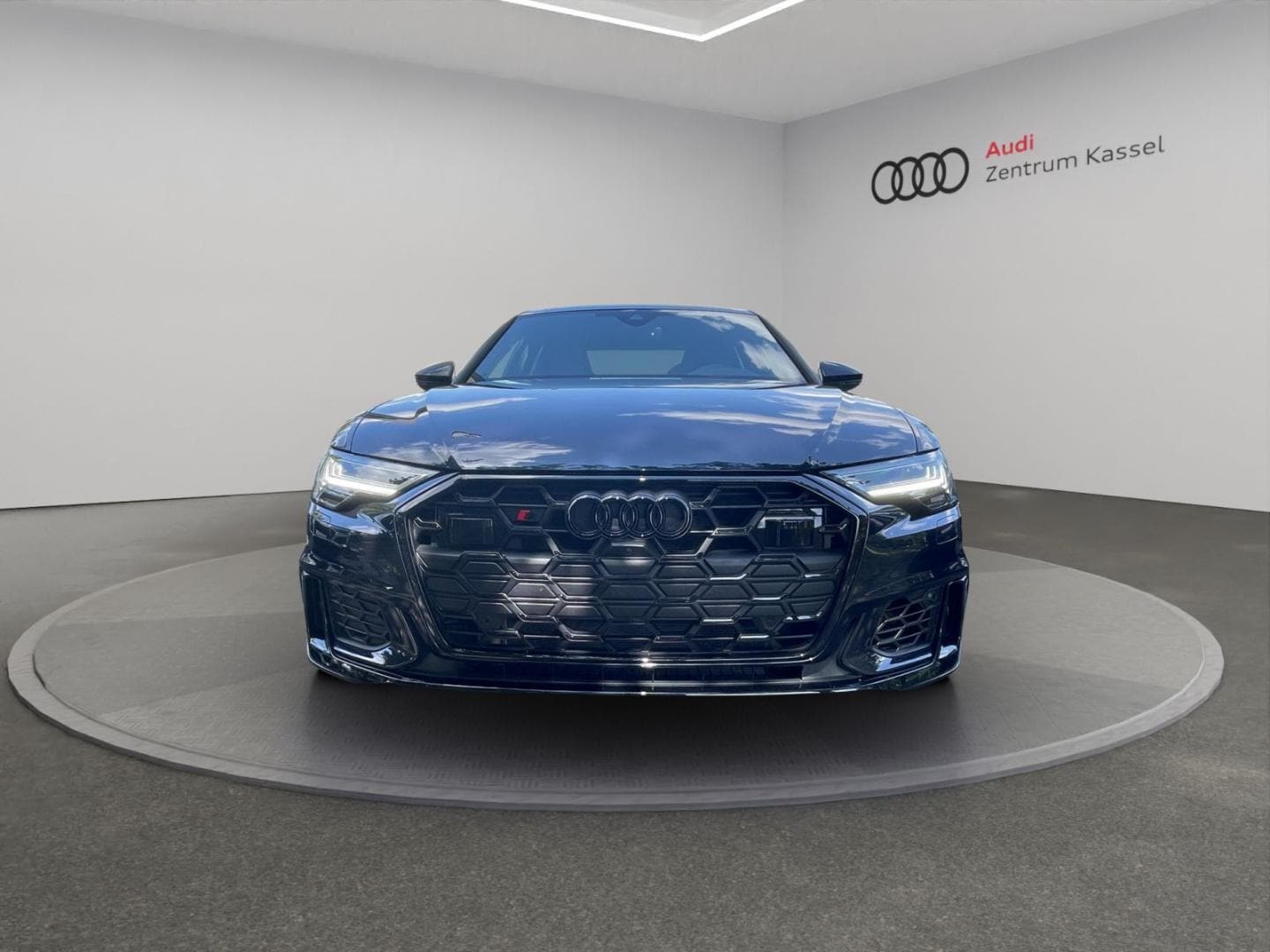 Bild über Audi S6 Limousine TDI quattro tiptronic - für weitere Informationen kontaktieren Sie den Audi Partner
