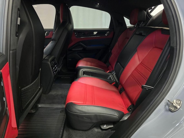 2024 Porsche Cayenne Coup Turbo GT - Photo 21