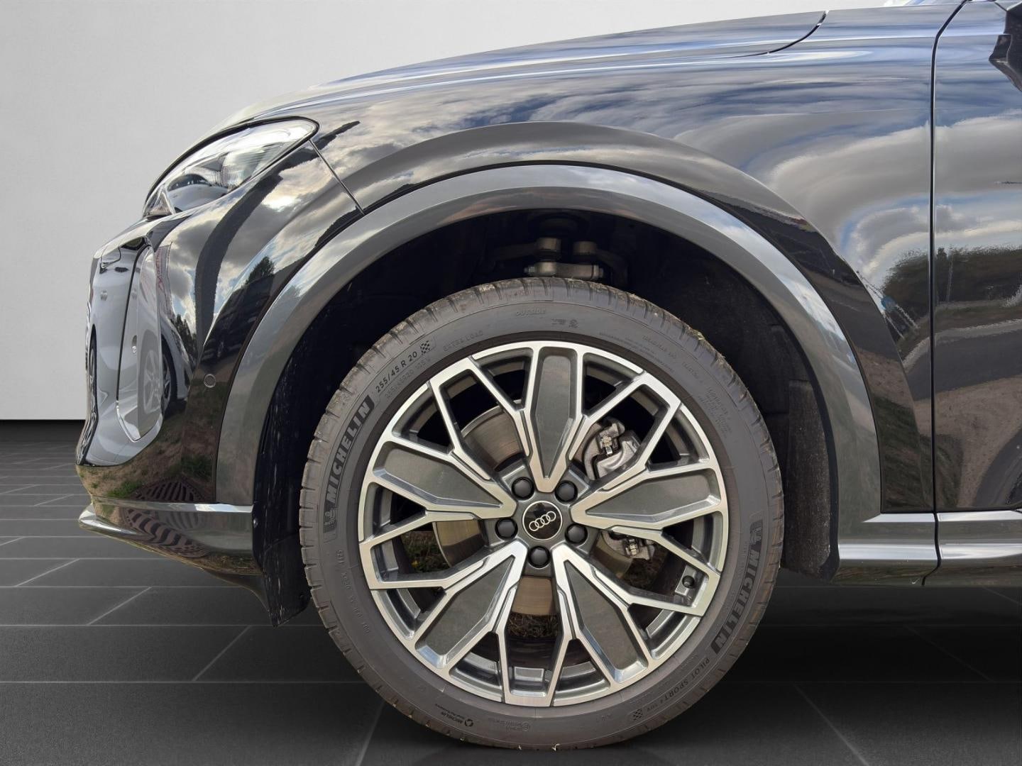 Bild über Audi Q5 Sportback TFSI 150 kW S tronic - für weitere Informationen kontaktieren Sie den Audi Partner