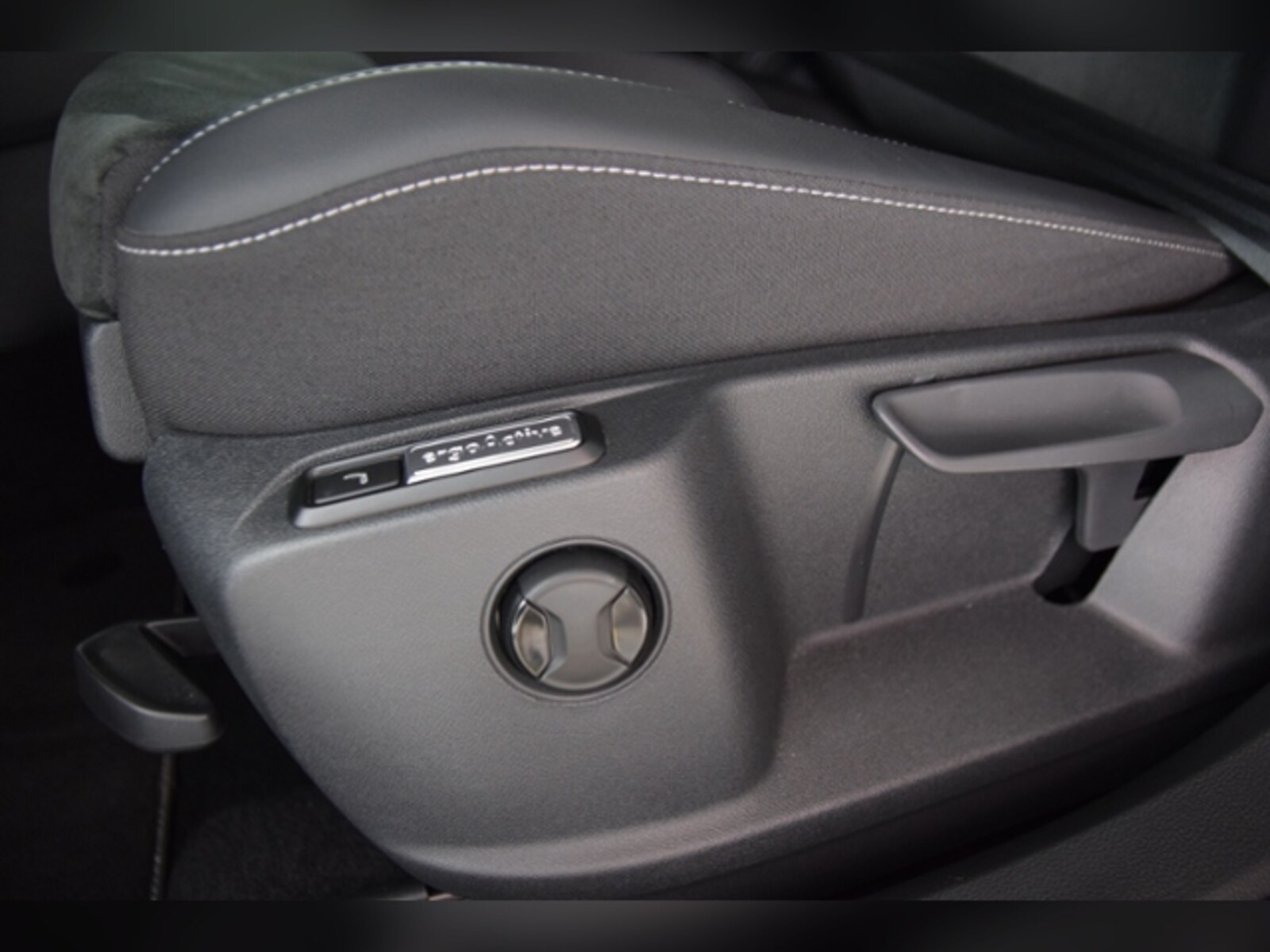 Volkswagen T-Roc – Bild 13