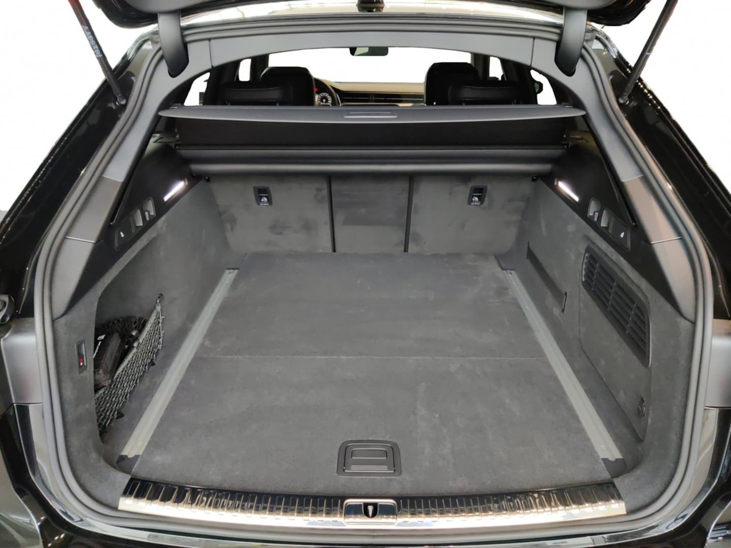Bild über Audi A6 Avant S line 50 TDI quattro tiptronic - für weitere Informationen kontaktieren Sie den Audi Partner