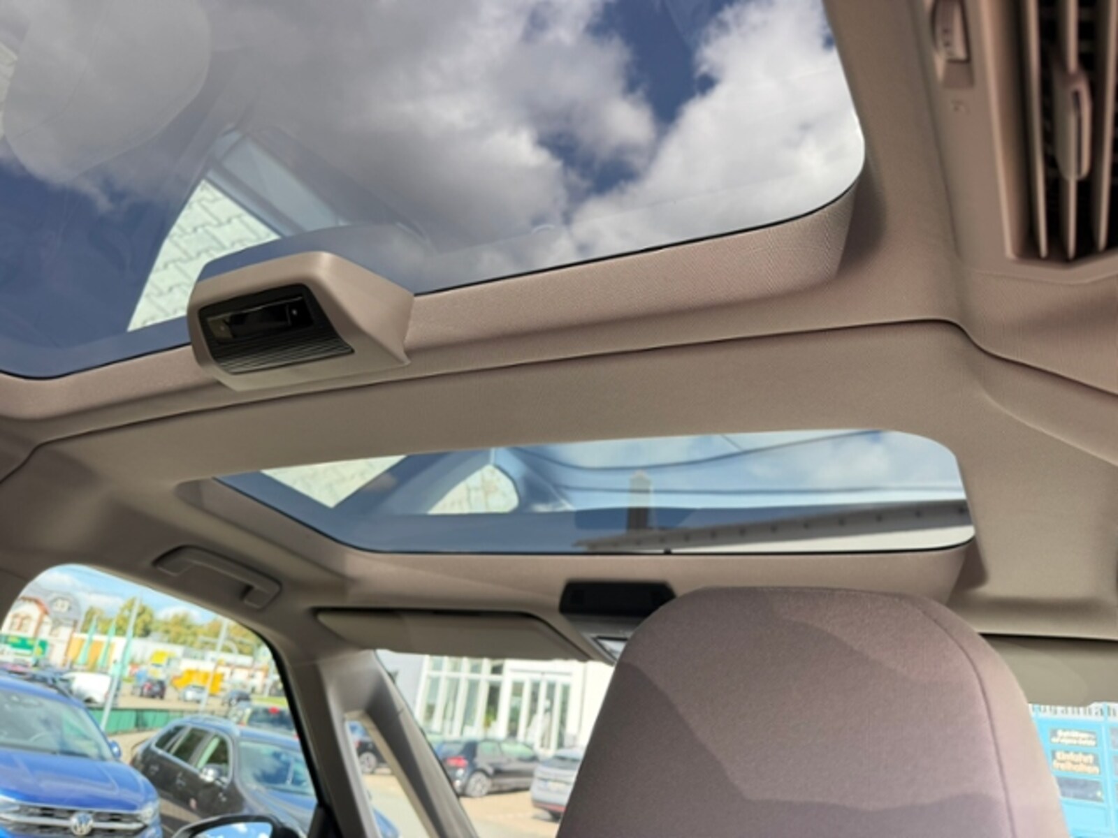 Volkswagen Multivan Langversion – Bild 10