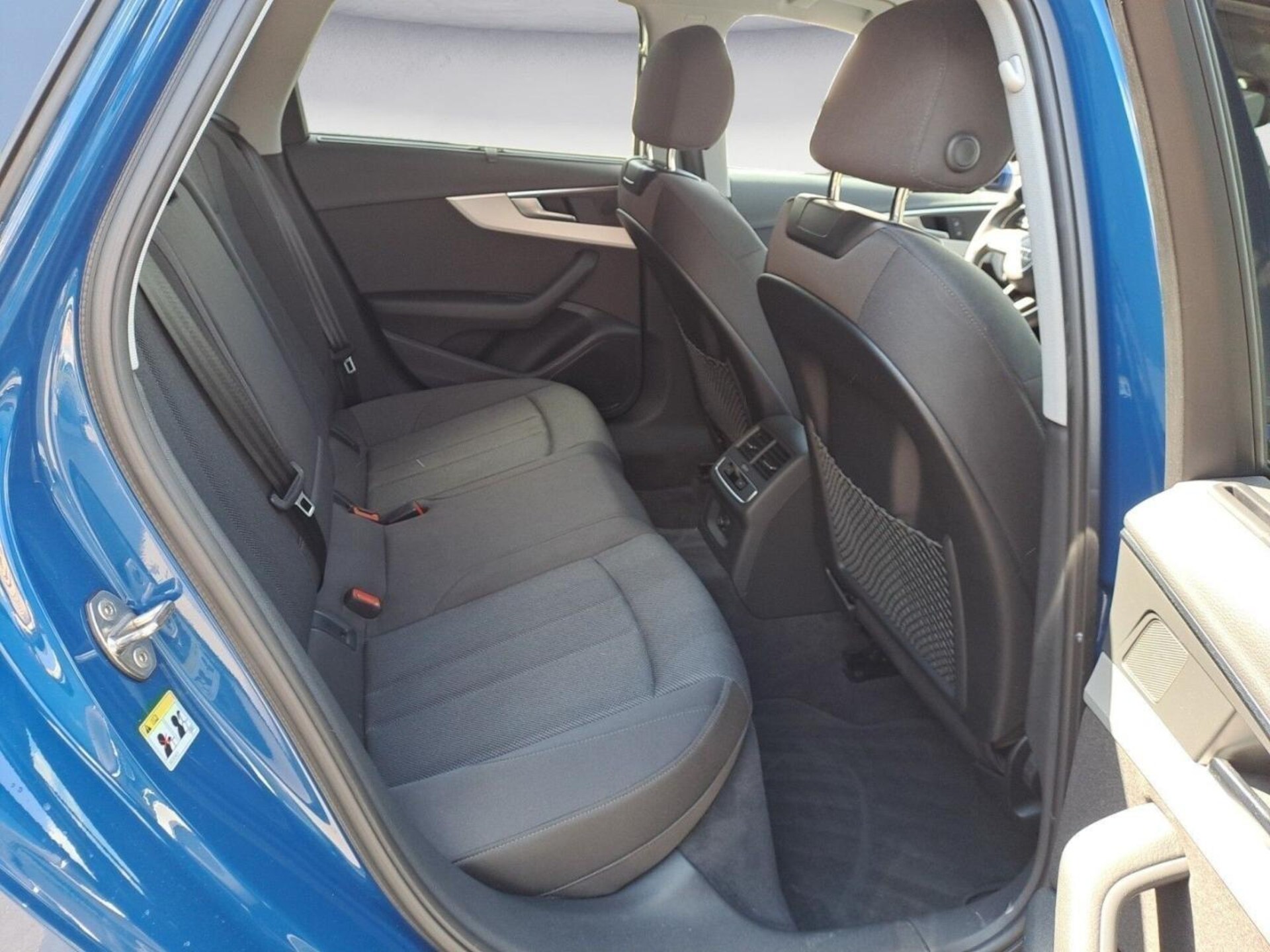 Audi A4 Avant S line