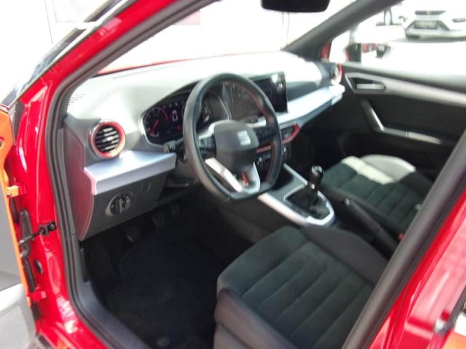 SEAT Arona – Bild 13