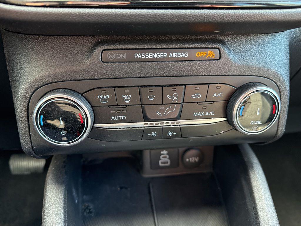 2025 Ford Escape ST-Line - Photo 14