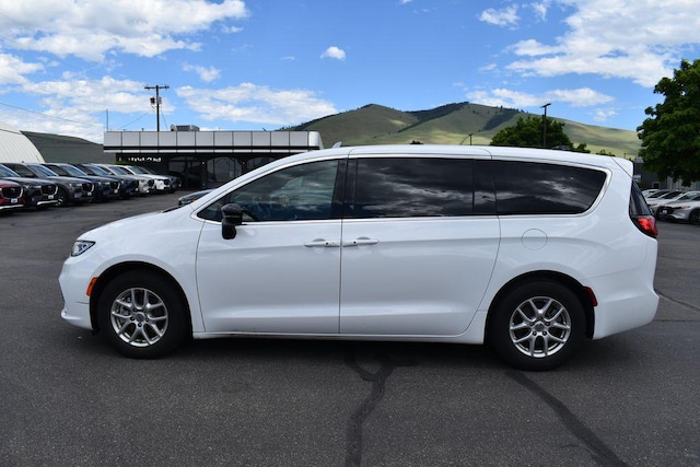2025 Chrysler Pacifica