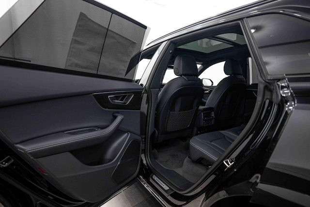 2027 Audi Q8 Premium Plus - Photo 18