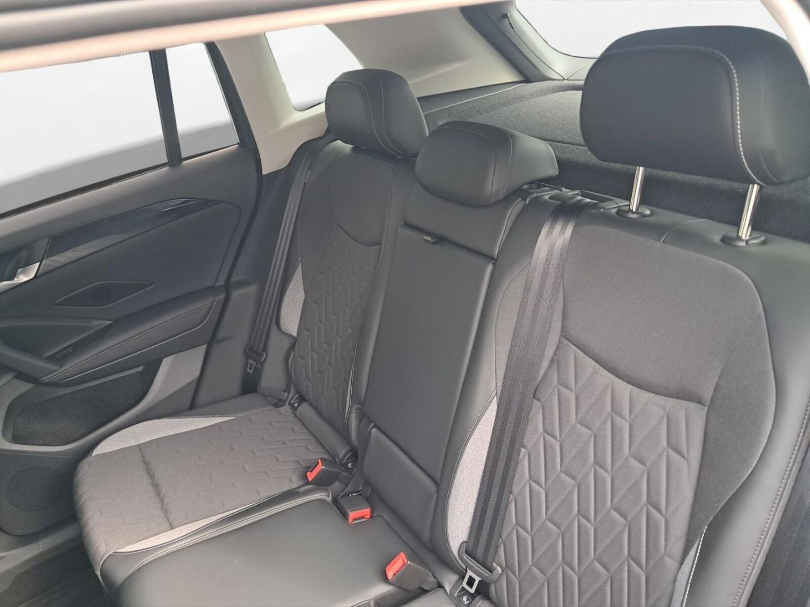 Volkswagen Tiguan – Bild 8