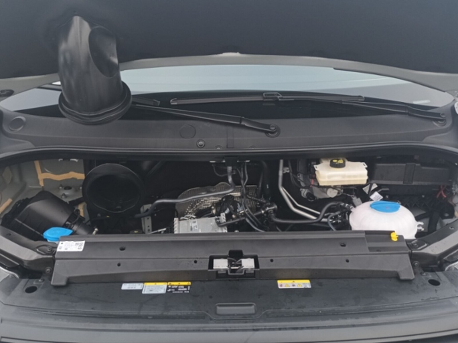 Volkswagen Crafter Kasten mittlerer Radstand – Bild 21