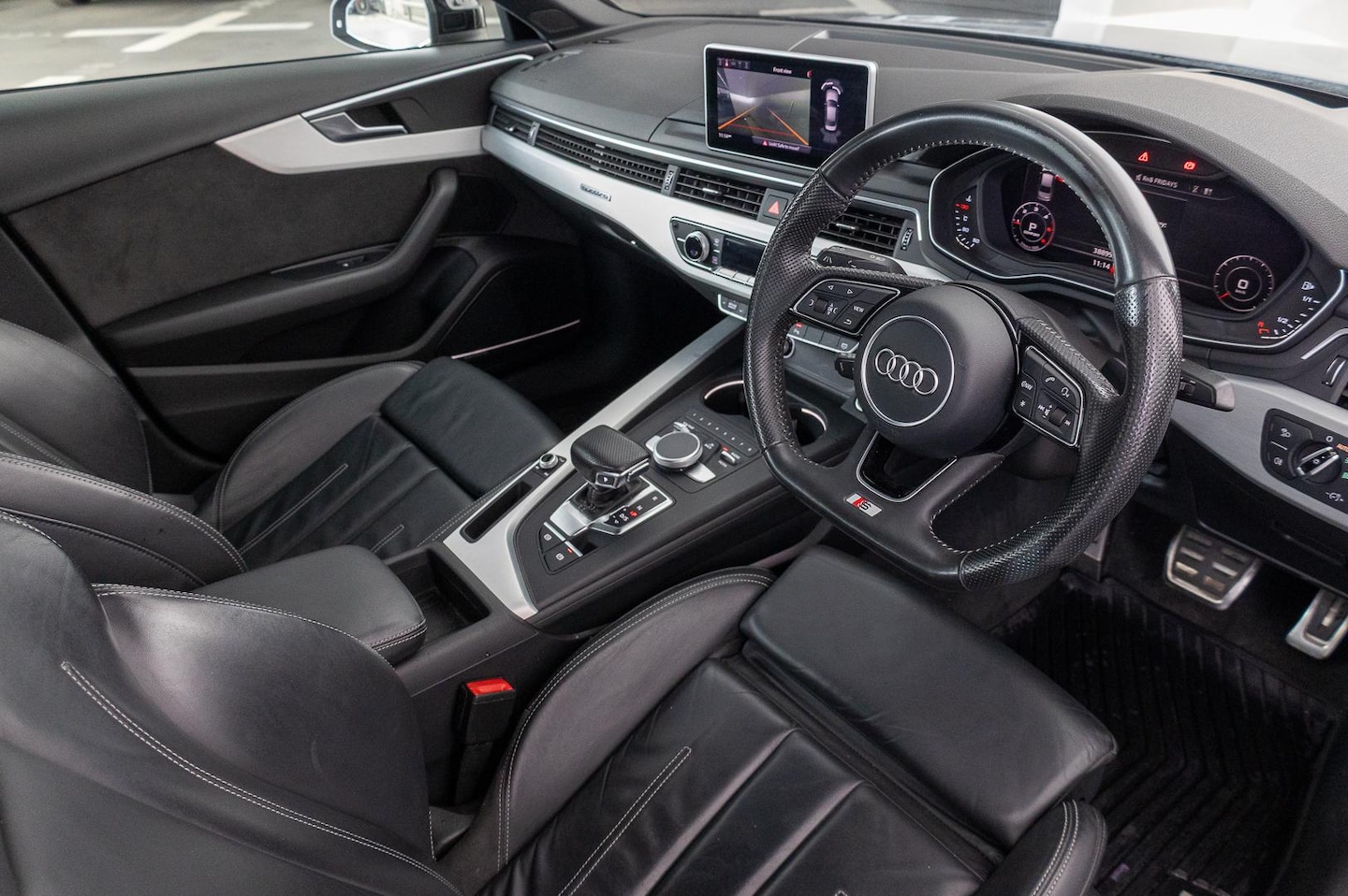 Image about Audi A4 Saloon 2.0 TDI