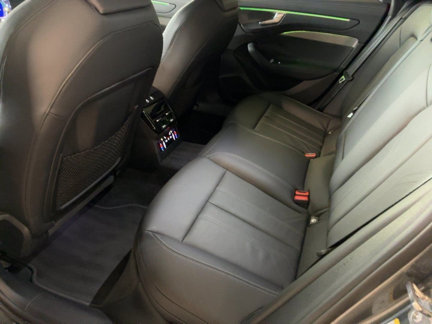 Bild über Audi A6 Limousine TFSI quattro 270 kW S tronic - für weitere Informationen kontaktieren Sie den Audi Partner