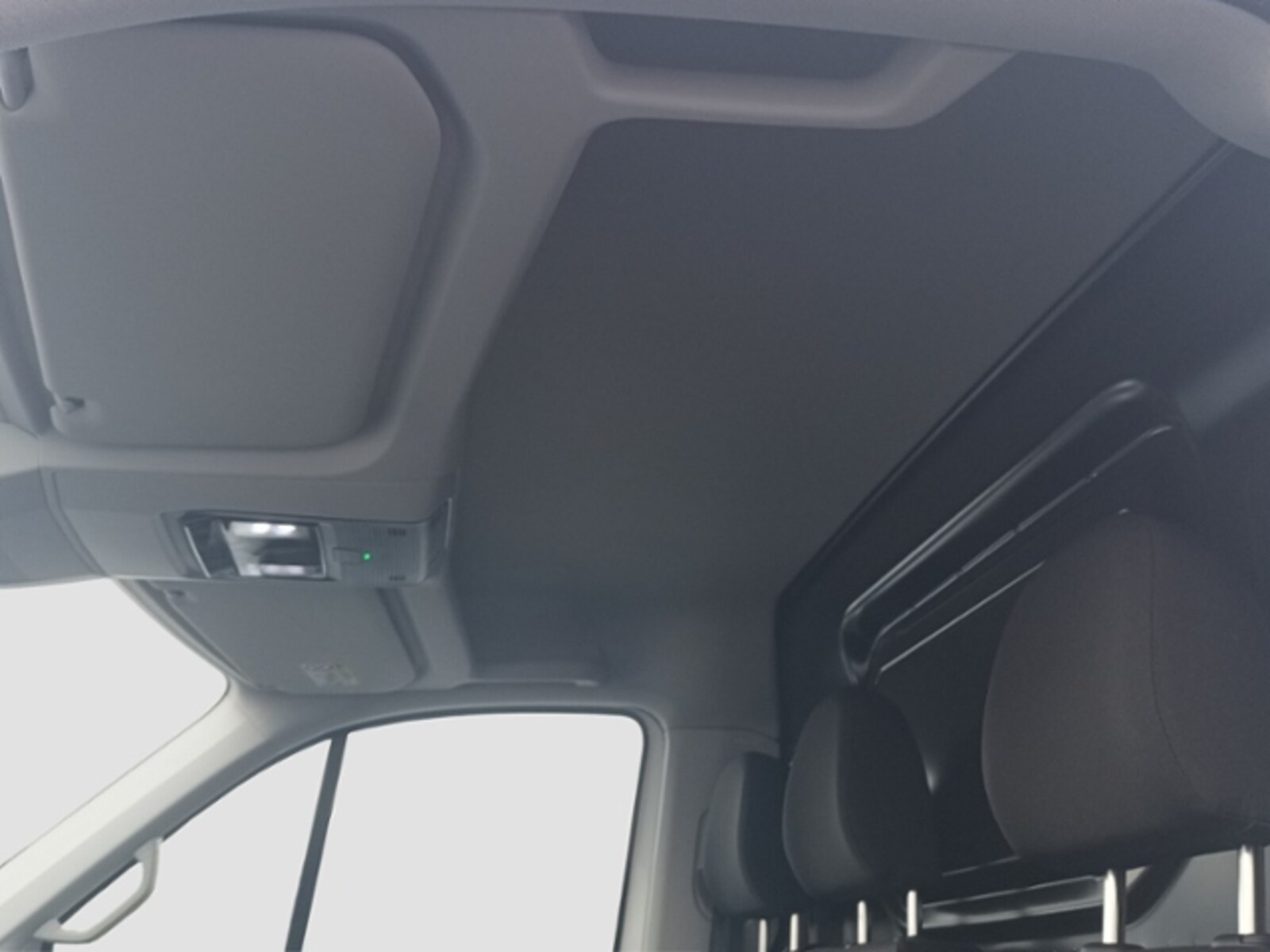 Volkswagen Crafter Kasten mittlerer Radstand – Bild 23