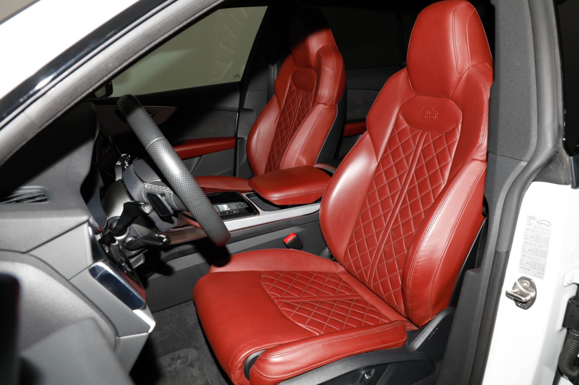 Audi SQ8 SUV