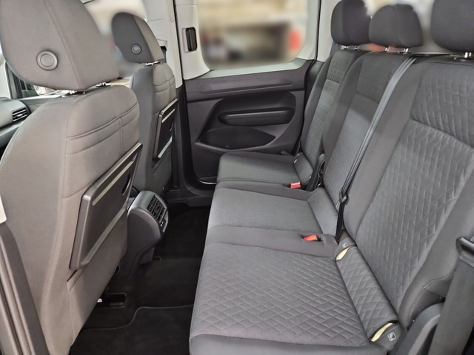 Volkswagen Caddy – Bild 9