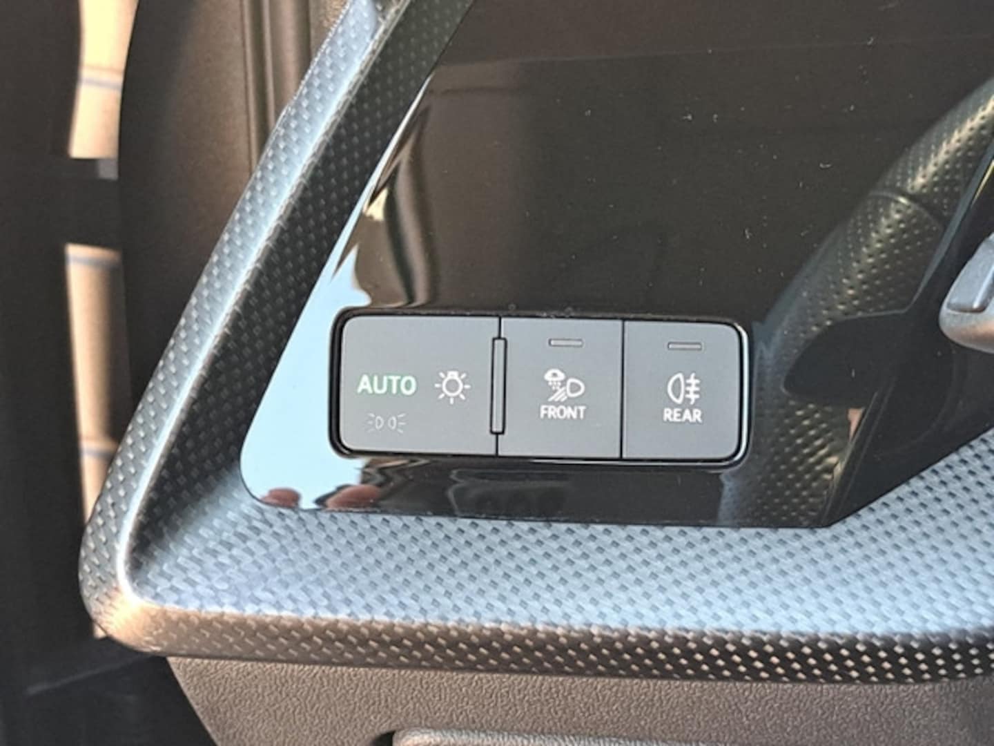 Bild über Audi RS 3 Sportback TFSI quattro S tronic - für weitere Informationen kontaktieren Sie den Audi Partner