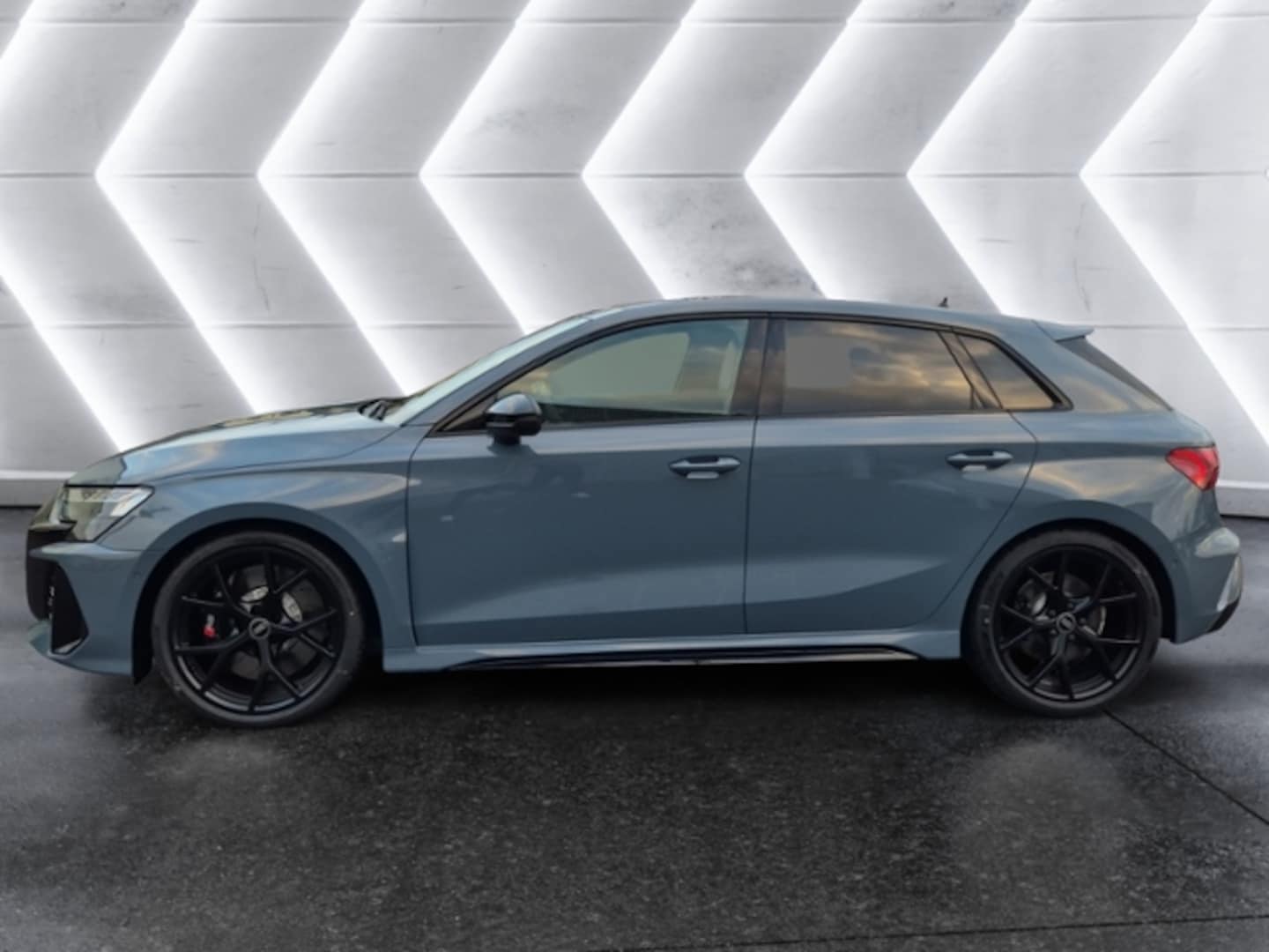 Bild über Audi RS 3 Sportback TFSI quattro 294 kW S tronic - für weitere Informationen kontaktieren Sie den Audi Partner