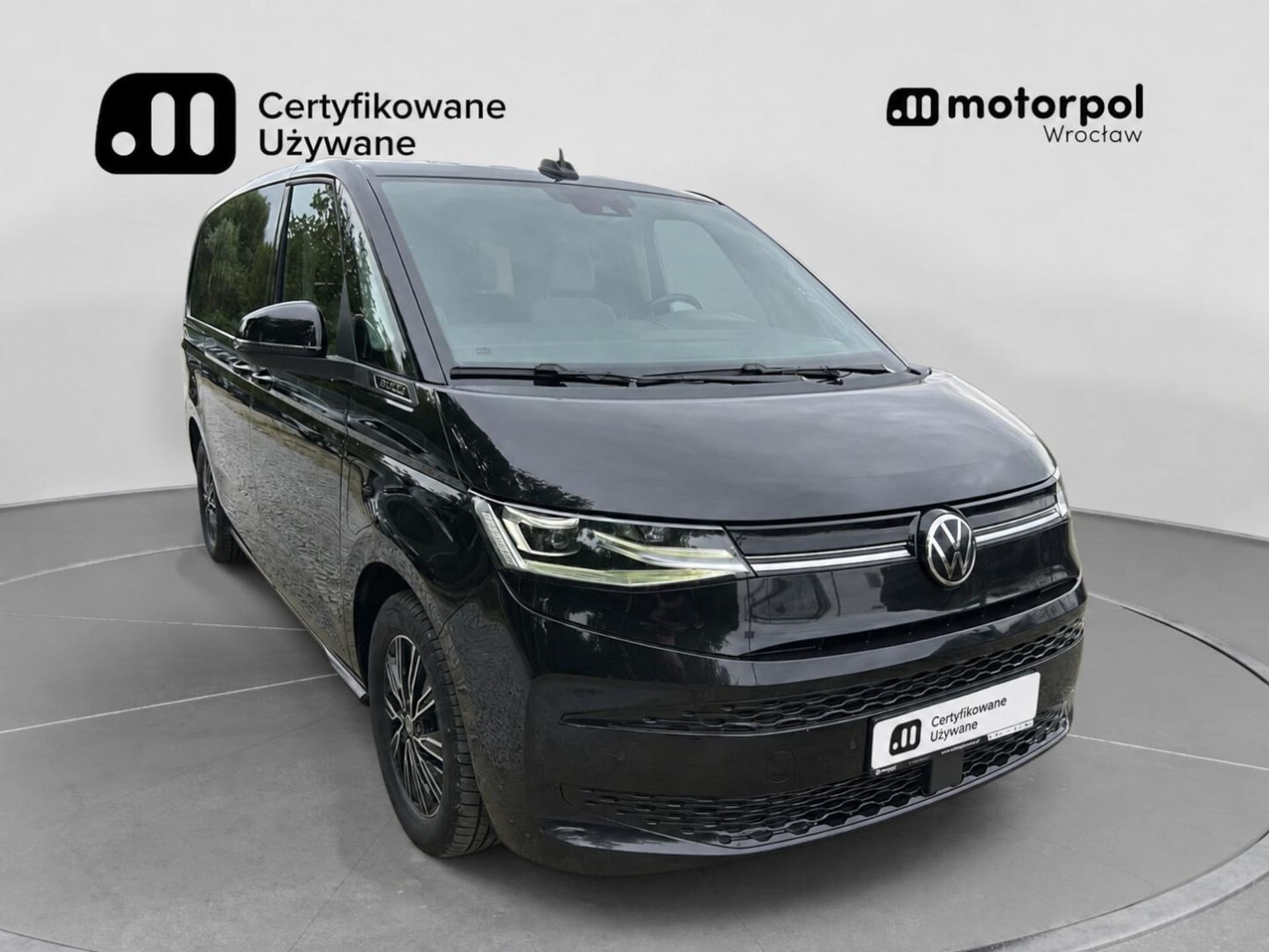 Volkswagen Multivan długi rozstaw osi Life