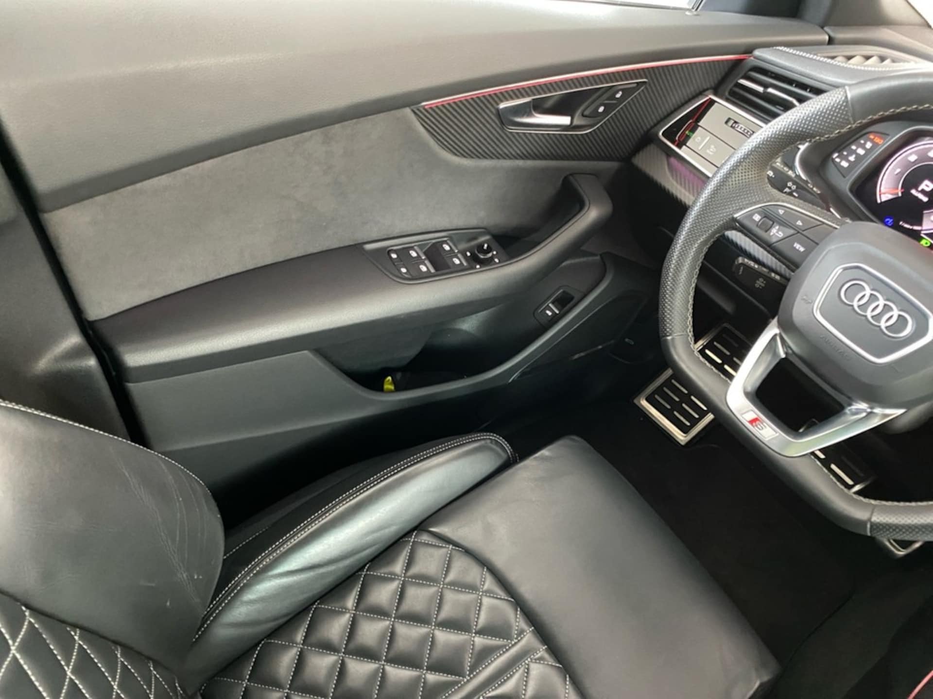 Audi SQ8 SUV