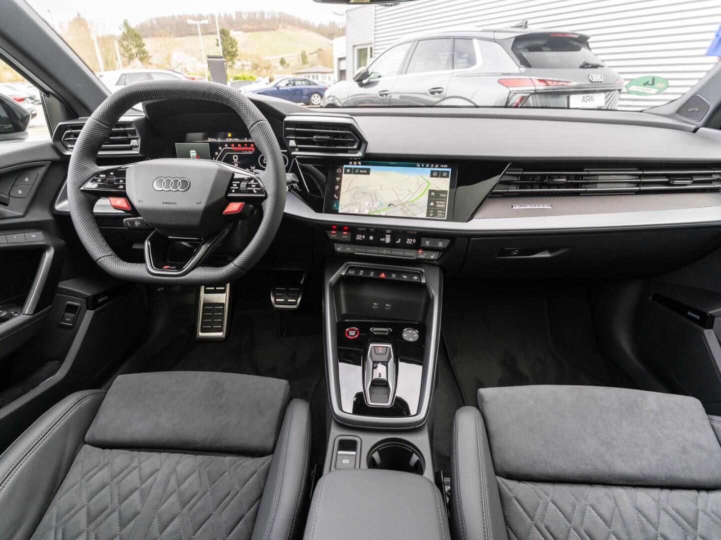 Bild über Audi RS 3 Sportback TFSI quattro 294 kW S tronic - für weitere Informationen kontaktieren Sie den Audi Partner