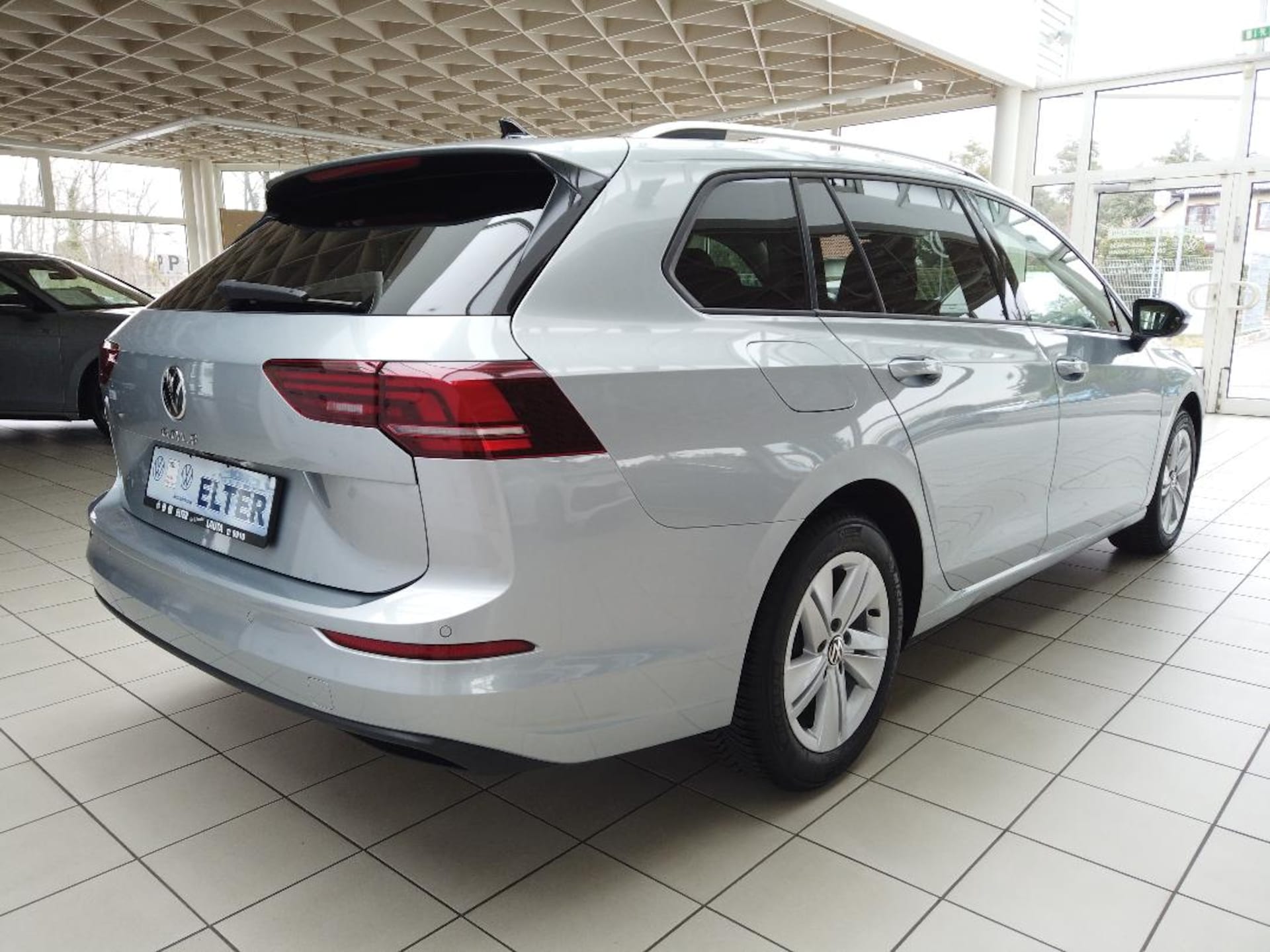 Volkswagen Golf Variant Life